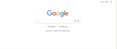 Page d’accueil de Google avec logo classique et barre de recherche.
