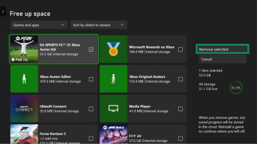 Xbox Free up space screen with a game selected and the Remove selected option highlighted.
